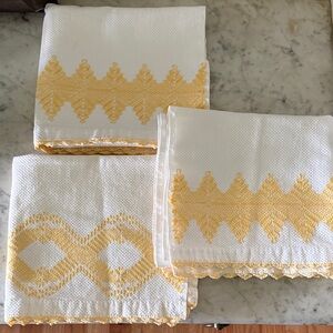 set of 3 embroidered tea towels